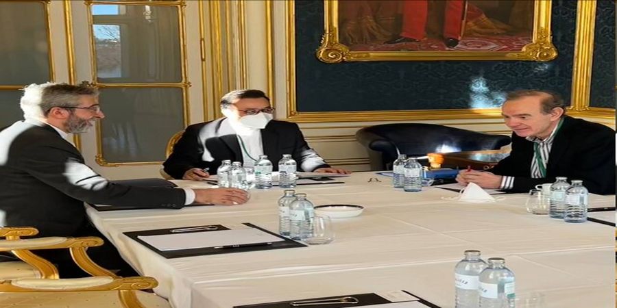 گفتگوی برجامی باقری و مورا در وین