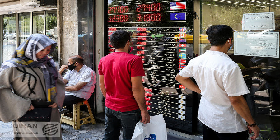 ریزش قیمت دلار در 5 هفته متوالی  /اثر توافق هسته ای در بازار پیش خور شد؟