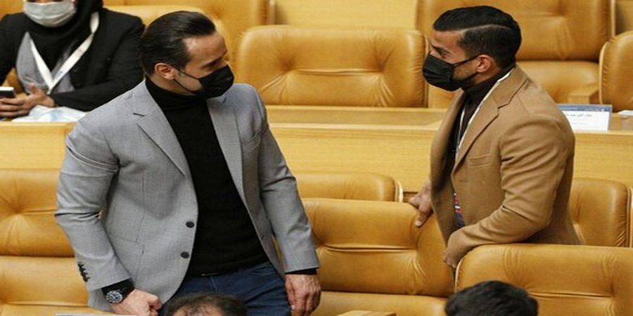وقتی خود فوتبالی‌ها هم پشت علی کریمی را خالی کردند!