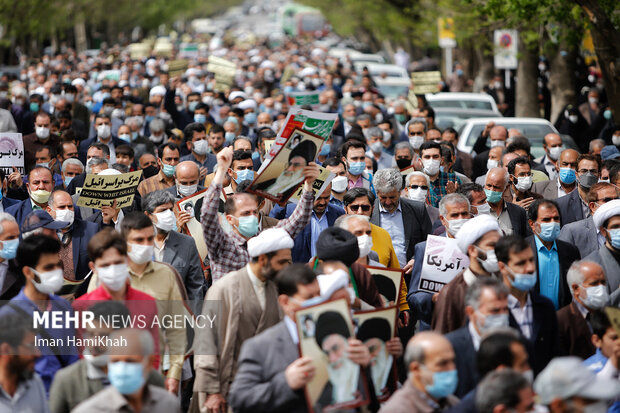 راهپیمایی مردم همدان در محکومیت حادثه مشهد