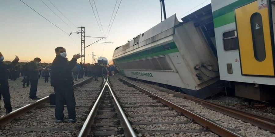 دستور فوری شهرداری تهران  در پی حادثه برخورد دو قطار در خط ۵ مترو