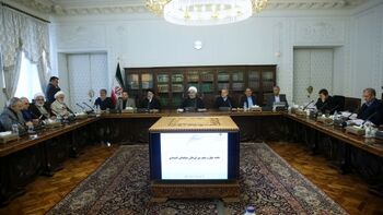 گزارش رئیس‌کل بانک مرکزی از درآمدهای ارزی و مناسبات تجاری
