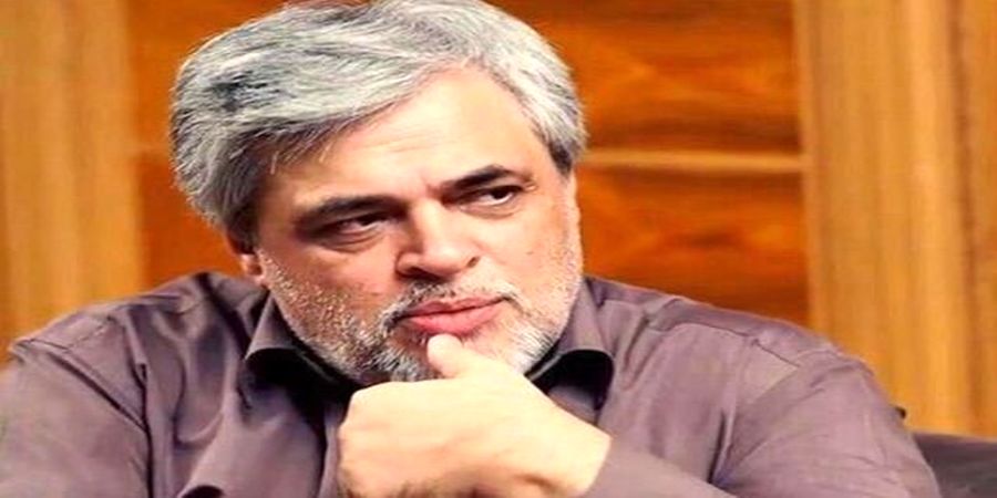 توئیت تند محمد مهاجری به شرقگرایان: پوتین را نه کدخدا بلکه خودِ خودِ خود خدا می دانند