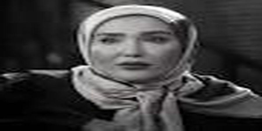 عکسی تلخ از سنگ مزار زهره فکور صبور