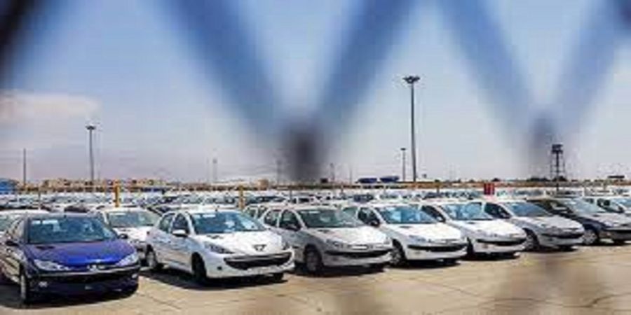 قیمت خودرو در بازار امروز  ۱۵ دی ۱۴۰۰ + جدول