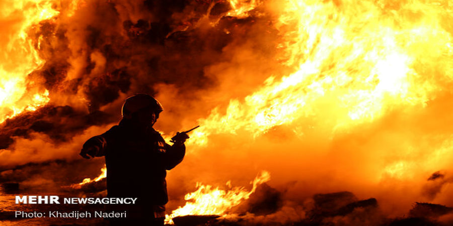 آتش سوزی وحشتناک در یک منزل مسکونی / ۵ نفر راهی بیمارستان شدند