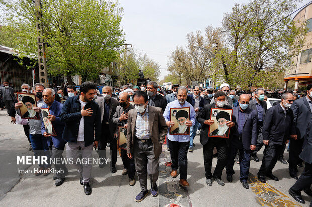 راهپیمایی مردم همدان در محکومیت حادثه مشهد