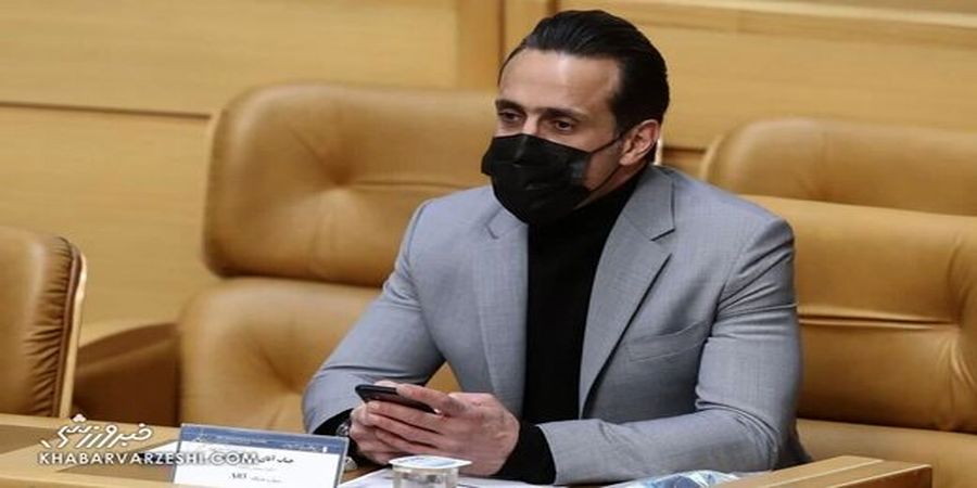 پاسخ تند علی کریمی به حسن عباسی+ عکس
