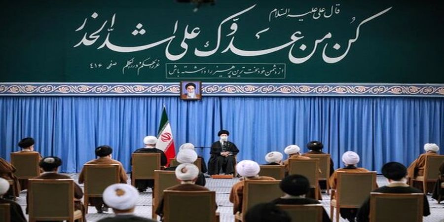 اولین تصویر از دیدار نمایندگان مجلس خبرگان با رهبر انقلاب